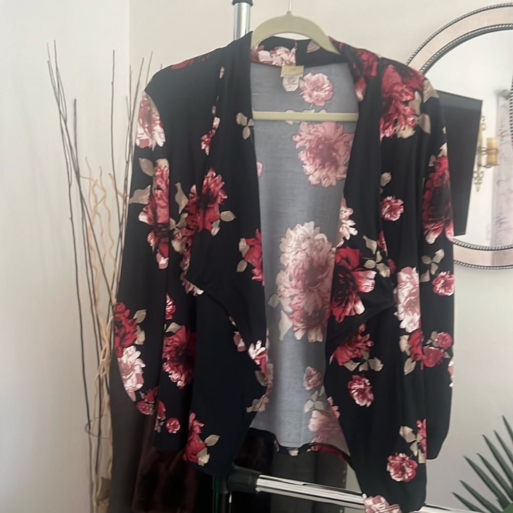 🌺 Floral light weight jacket